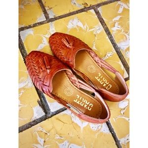 Authentic women’s leather huarache